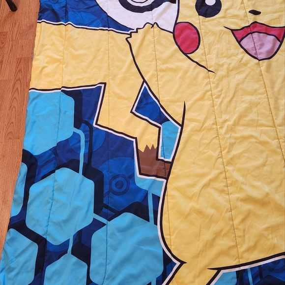 Pokemon Pikachu Red Ball Twin Comforter Northwest - Picture 4 of 8